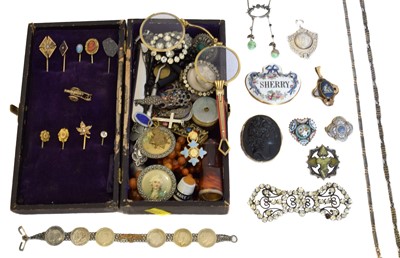 Lot 252 - A selection of jewellery