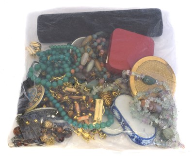 Lot 134 - A large selection of costume jewellery