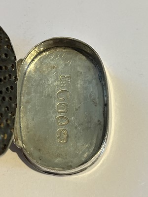 Lot 53 - A George III silver nutmeg grater