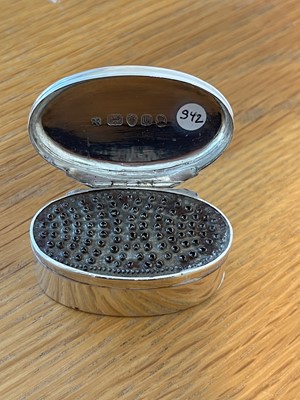 Lot 18 - A George III silver nutmeg grater