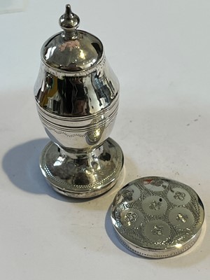 Lot 65 - A George IV silver nutmeg grater