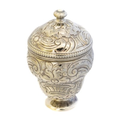 Lot 72 - An 18th century silver nutmeg grater