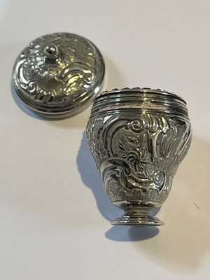 Lot 43 - A George III silver nutmeg grater