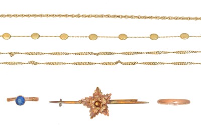 Lot 109 - A selection of 9ct gold jewellery
