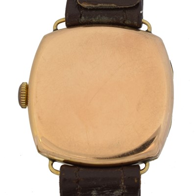 Lot 285 - A 1940s 9ct gold Cyma manual wind wristwatch