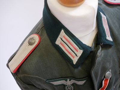 Lot 257 - German WWII armoured troops officers tunic