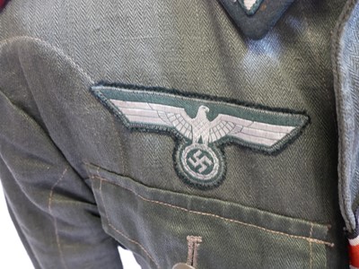 Lot 257 - German WWII armoured troops officers tunic
