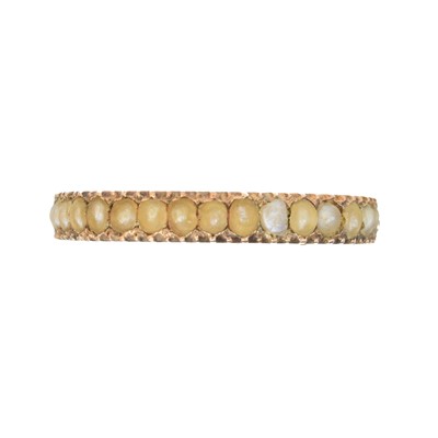 Lot 201 - A split pearl band ring