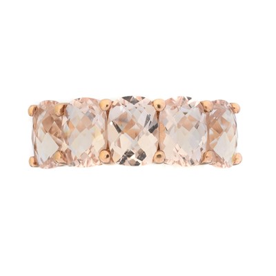 Lot 101 - A 9ct gold morganite five stone ring