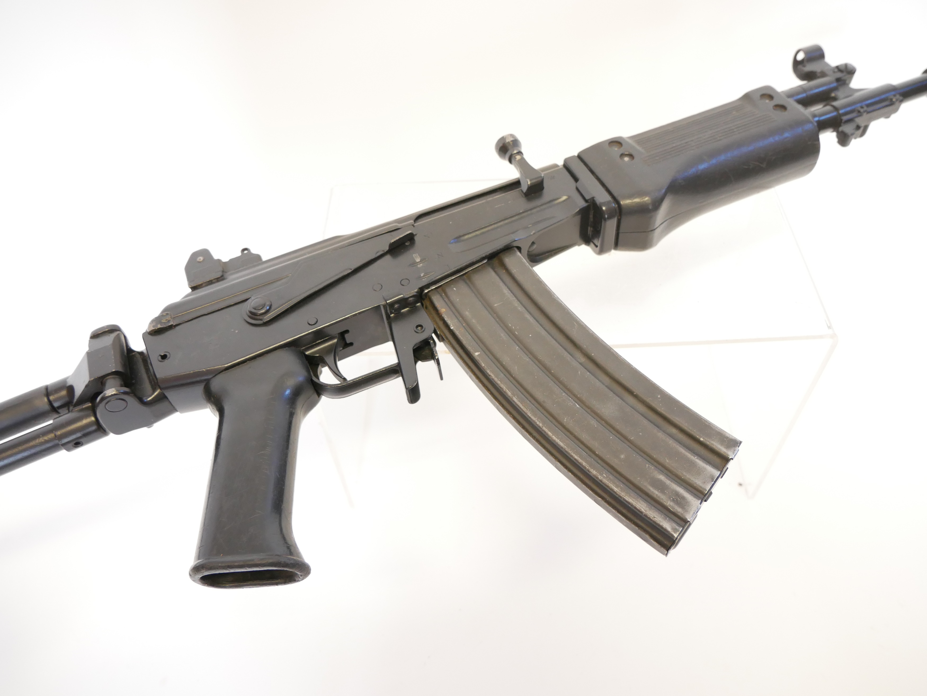 Lot 100 - Deactivated Gali 5.56mm assault rifle