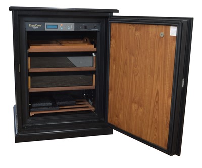 Lot 141 - A 'One-size' Eurocave Working Cigar Humidor