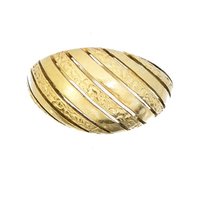 Lot 110 - A bombe ring