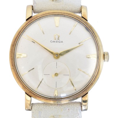 Lot 219 - A 9ct gold Omega manual wind wristwatch