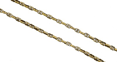 Lot 47 - A chain necklace