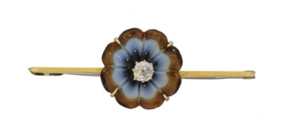 Lot 3 - An early 20th century diamond and banded agate brooch