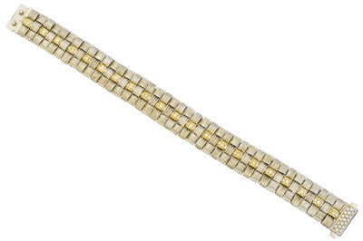 Lot 24 - An 18ct gold diamond bracelet by Roberto Coin