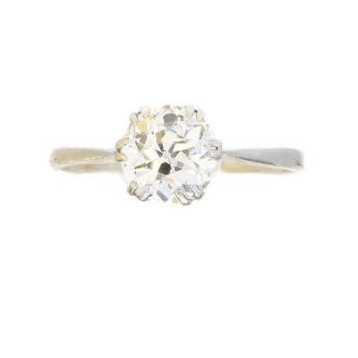 Lot 134 - A diamond single stone ring