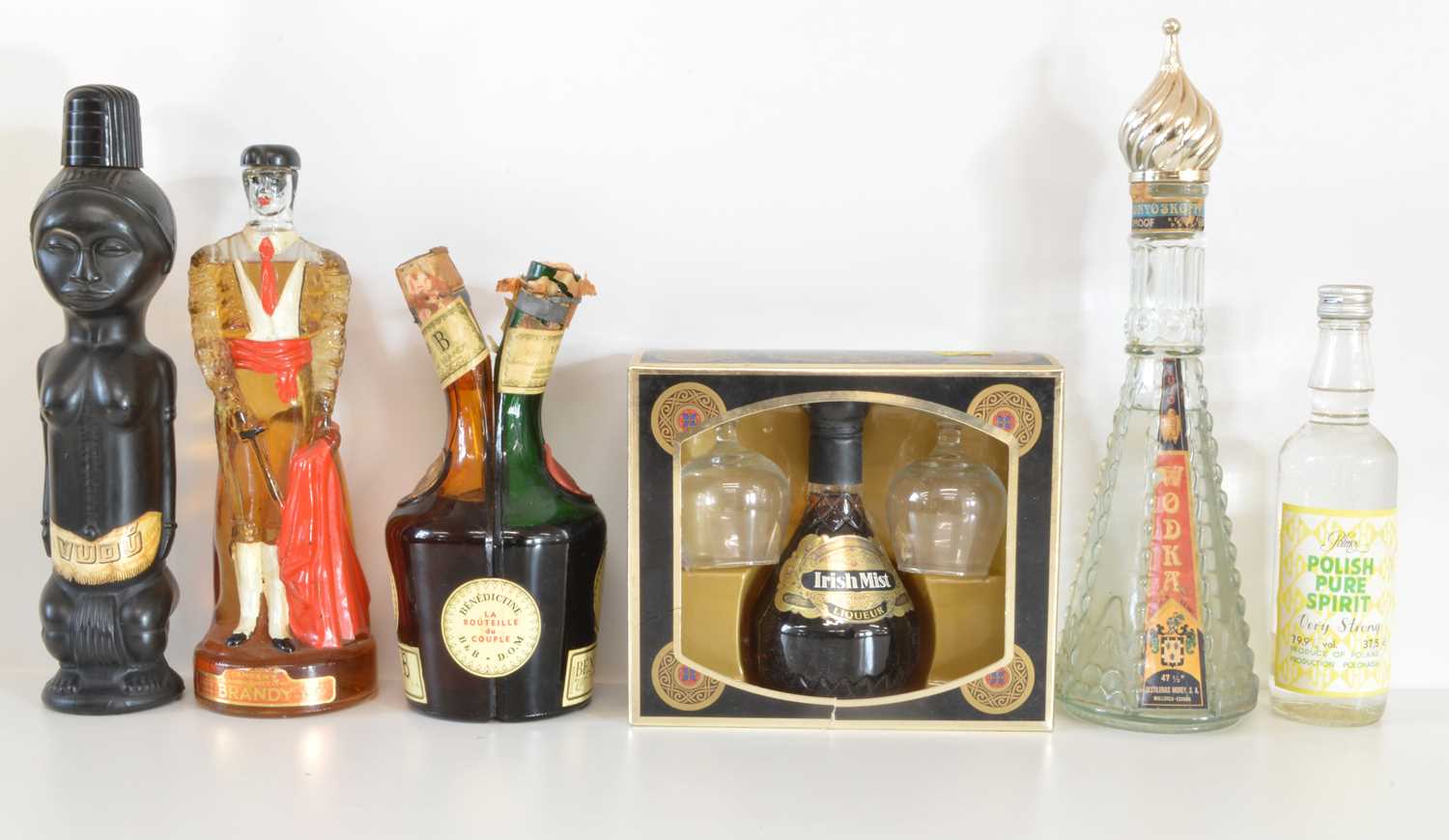 Lot 136 - Various Spirits and Liqueurs