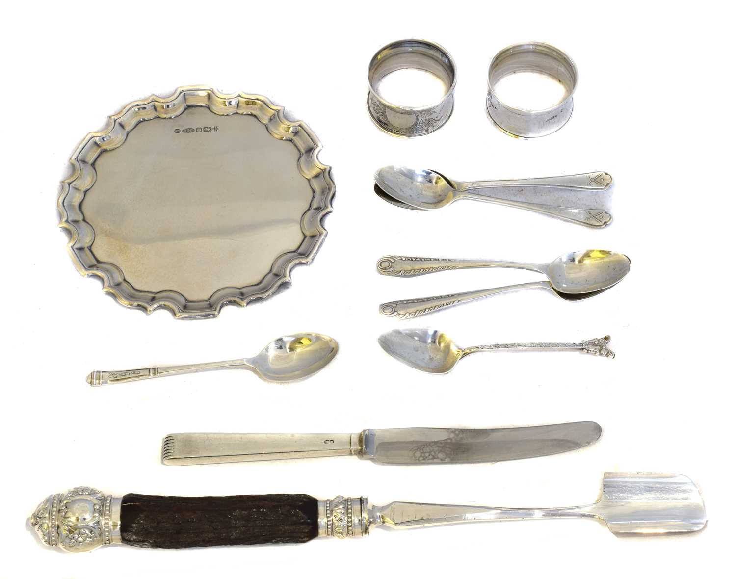 Lot 77 - A selection of silver and silver plated ware