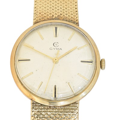 Lot 196 - A 9ct gold Cyma manual wind wristwatch