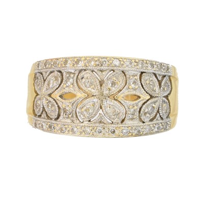 Lot 108 - An 18ct gold diamond band ring