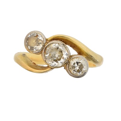Lot 91 - A diamond three stone ring
