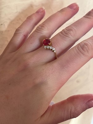 Lot 97 - An 18ct gold spinel and diamond dress ring