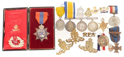 Lot 169 - Collection of medals and cap badges, to...