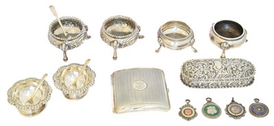 Lot 112 - A selection of silver