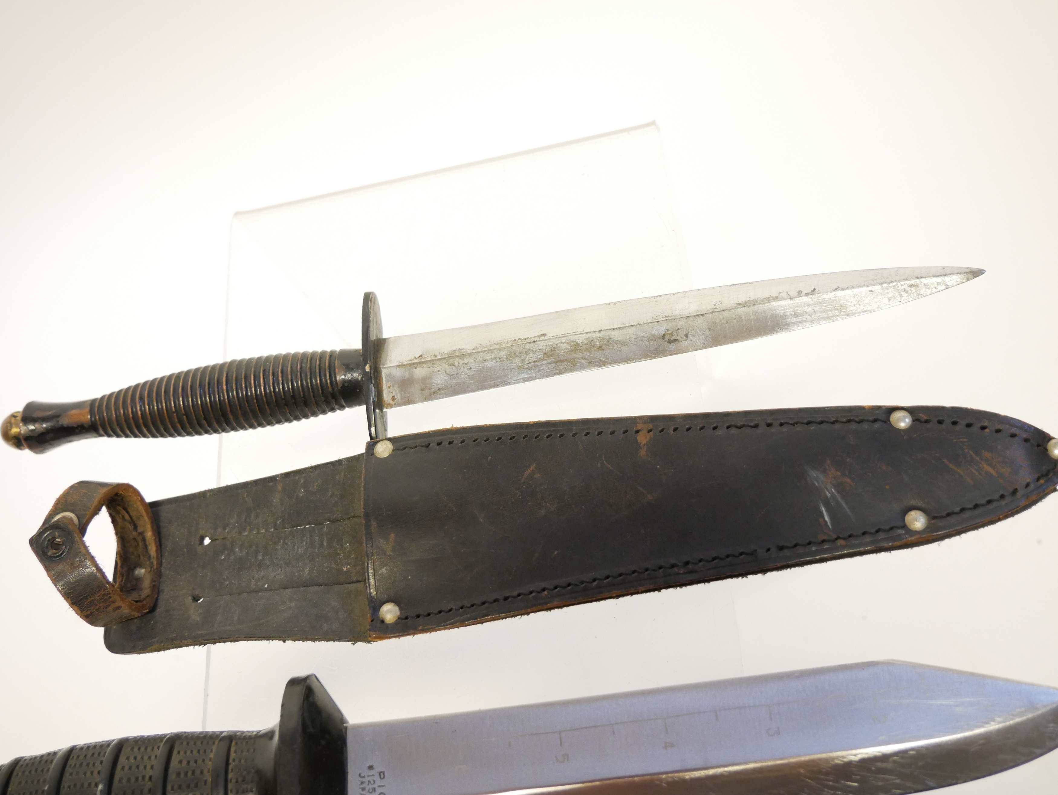 Lot 121 - Fairbairn Sykes dagger and scabbard,