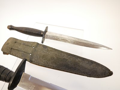 Lot 121 - Fairbairn Sykes dagger and scabbard,...