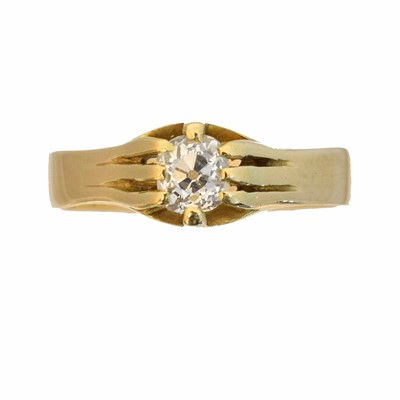 Lot 125 - A diamond single stone ring