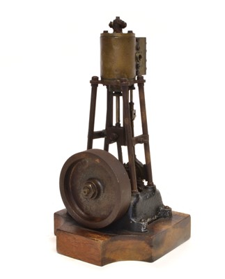 Lot 201 - Early 20th century vertical upright steam engine