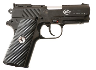 Lot 66 - Colt Defender .177 CO2 BB air pistol , 3inch...