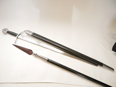 Lot 102 - Medieval re-enactors equipment, to include a...