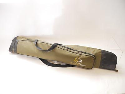 Lot 102 - Medieval re-enactors equipment, to include a...