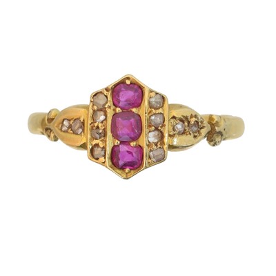 Lot 59 - A ruby and diamond dress ring