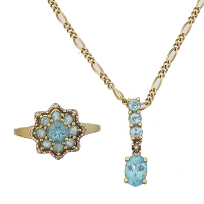 Lot 54 - A selection of 9ct gold apatite jewellery