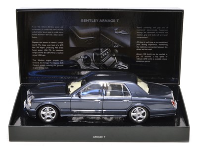 Lot 205 - Minichamps 1:18 scale model of a Bentley Arnage T