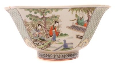 Lot 190 - Chinese famille verte square section bowl