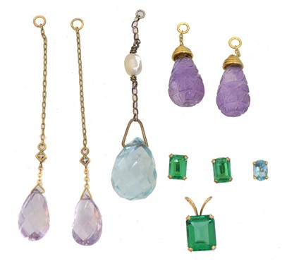 Lot 112 - A selection of gem set jewellery