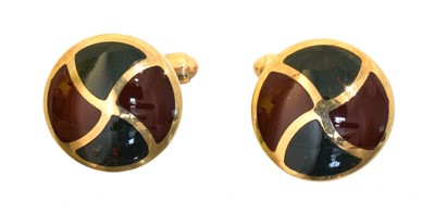 Lot 154 - A pair of 9ct gold hardstone cufflinks.