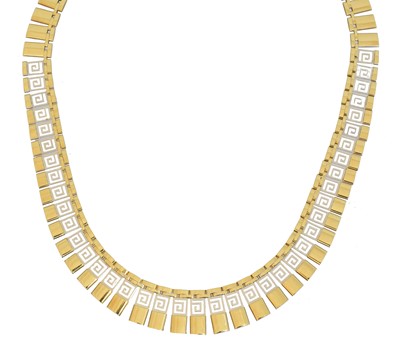 Lot 67 - A fringe necklace