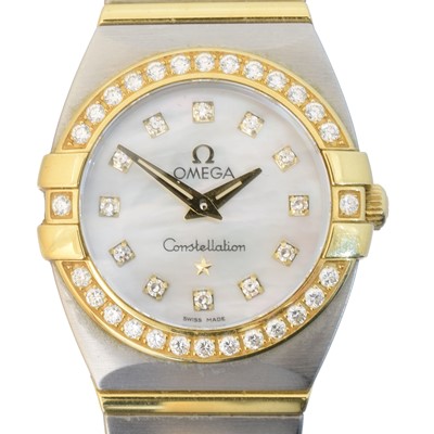 Lot 222 - An Omega Constellation 'Double Eagle' quartz wristwatch