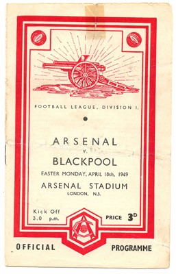 Lot 48 - Mixed 1940's Football Programmes