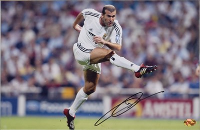 Lot 65 - Zinedine Zidane Signed Photograph