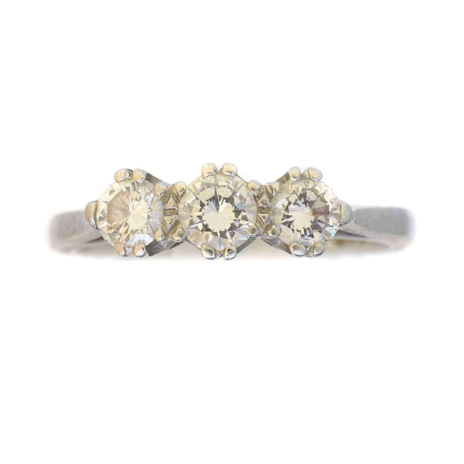 Lot 122 - A platinum diamond three stone ring