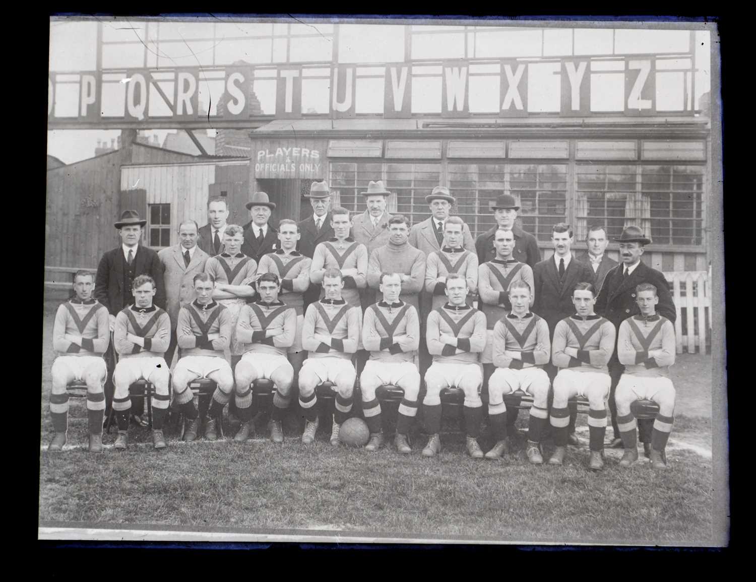 Lot 4 - Wolverhampton Wanderers Squad and Individual Photographs