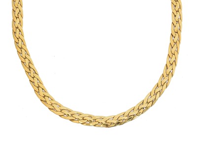 Lot 65 - A 9ct gold chain necklace