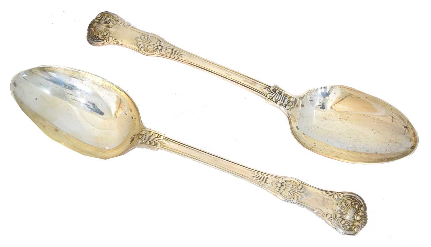 Lot 114 - A pair of George IV silver spoons